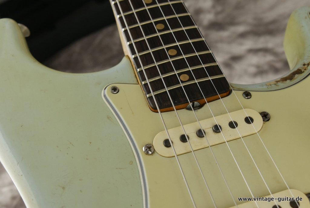 Fender-Stratocaster-1963-Sonic-Blue-019.jpg