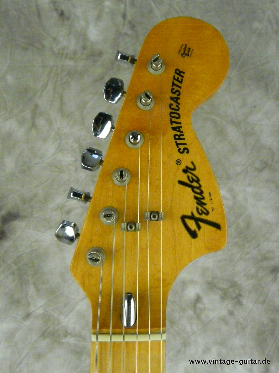 Fender-Stratocaster-Natural-black-white-parts-1974-009.JPG