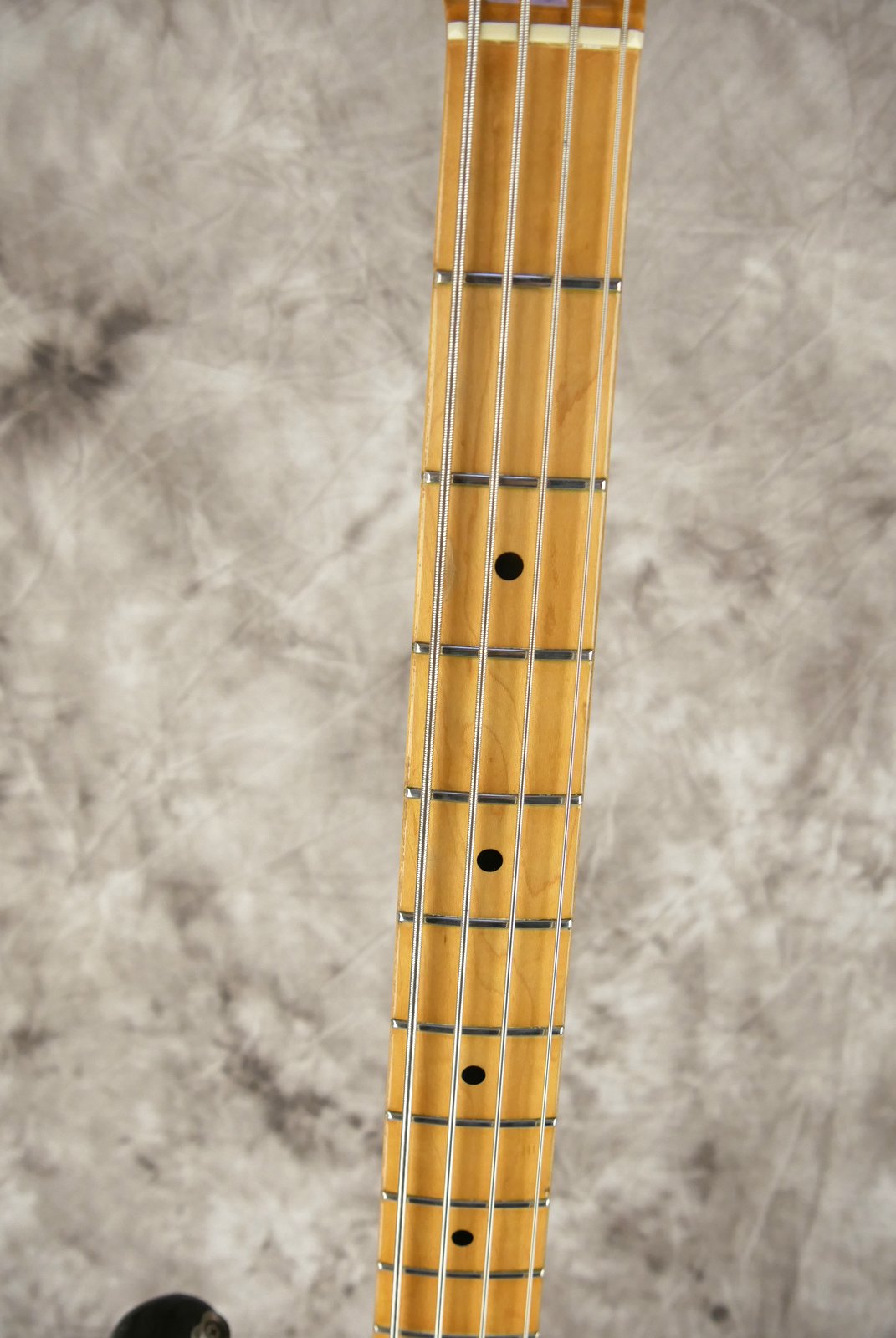Fender-Precision-Bass-1979-sunburst-007.JPG