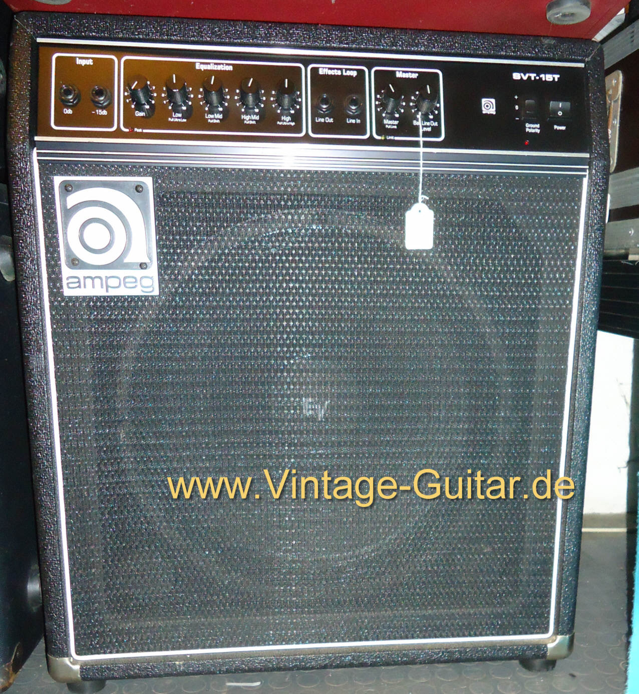 Ampeg-SVT-15-T.jpg