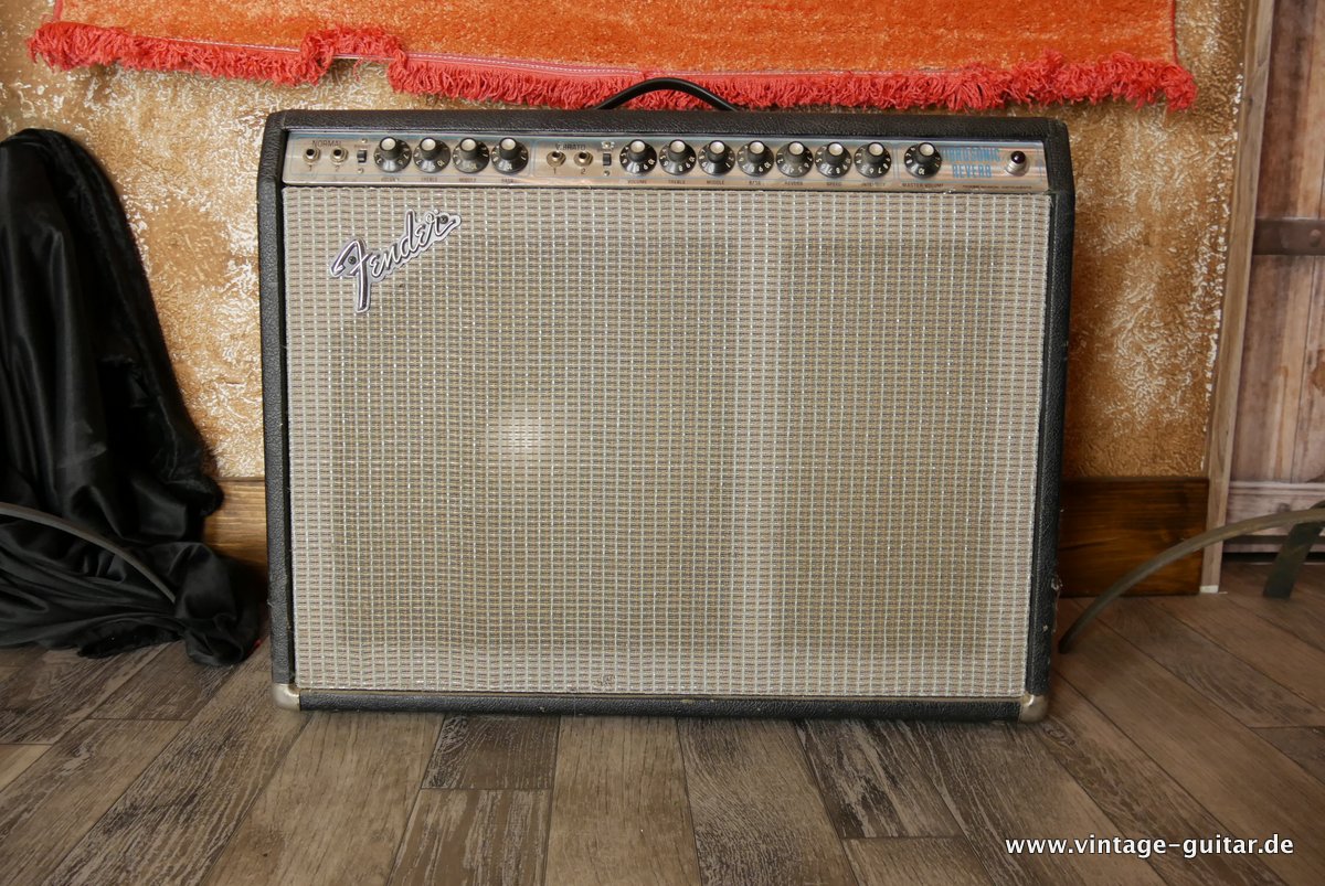 Fender-Vibrosonic-Reverb-1975-001.JPG