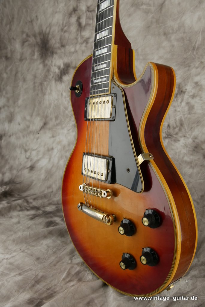 Gibson-Les-Paul-Custom-1974-cherry-sunburst-004.JPG