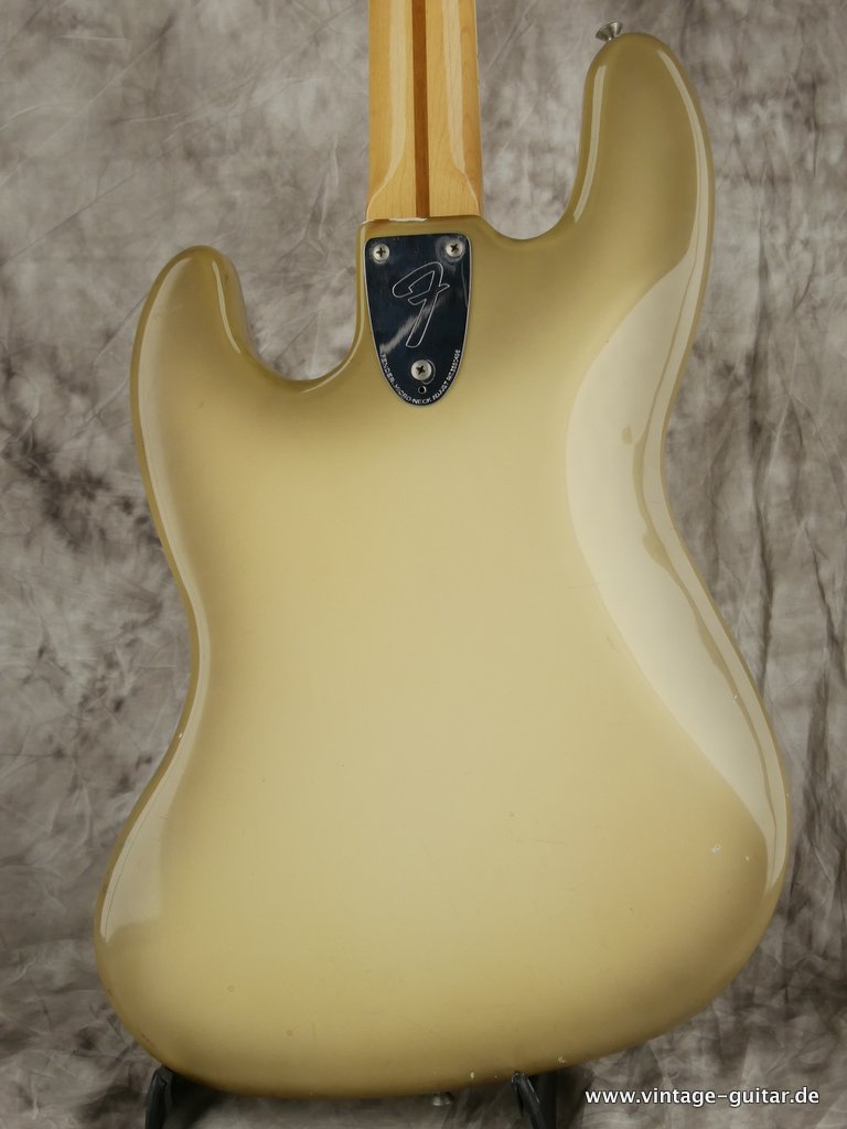 Fender-Jazz-Bass-1978-Antigua-005.JPG