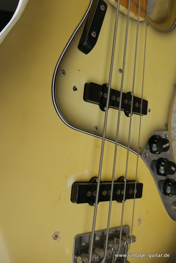 Fender-Jazz-Bass-1978-Antigua-012.JPG