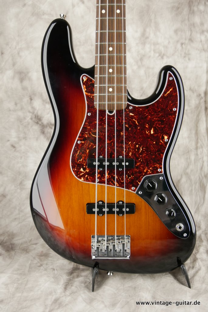 Fender-Jazz-Bass-American-Standard-2015-002.JPG