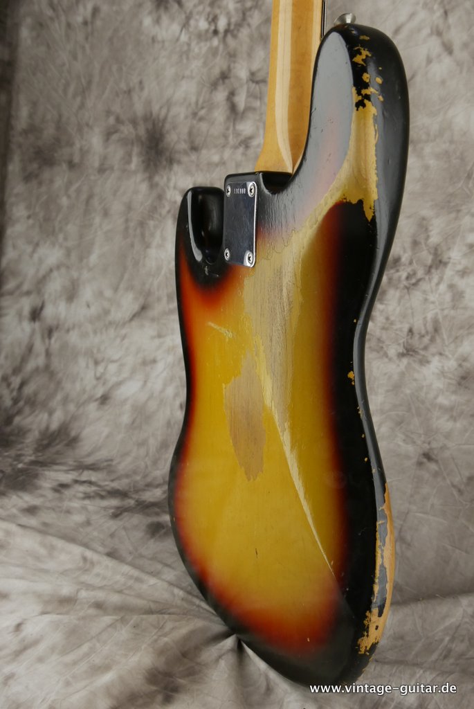 Fender_Jazz-Bass-1963-1965-sunburst-007.JPG
