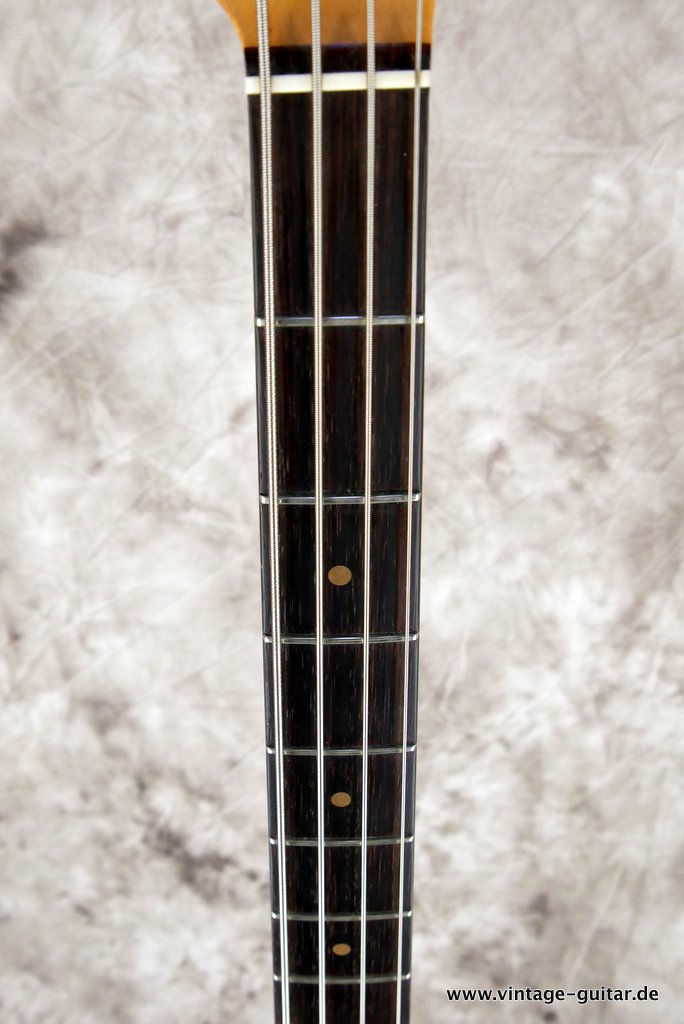 Fender_Jazz-Bass-1963-1965-sunburst-011.JPG