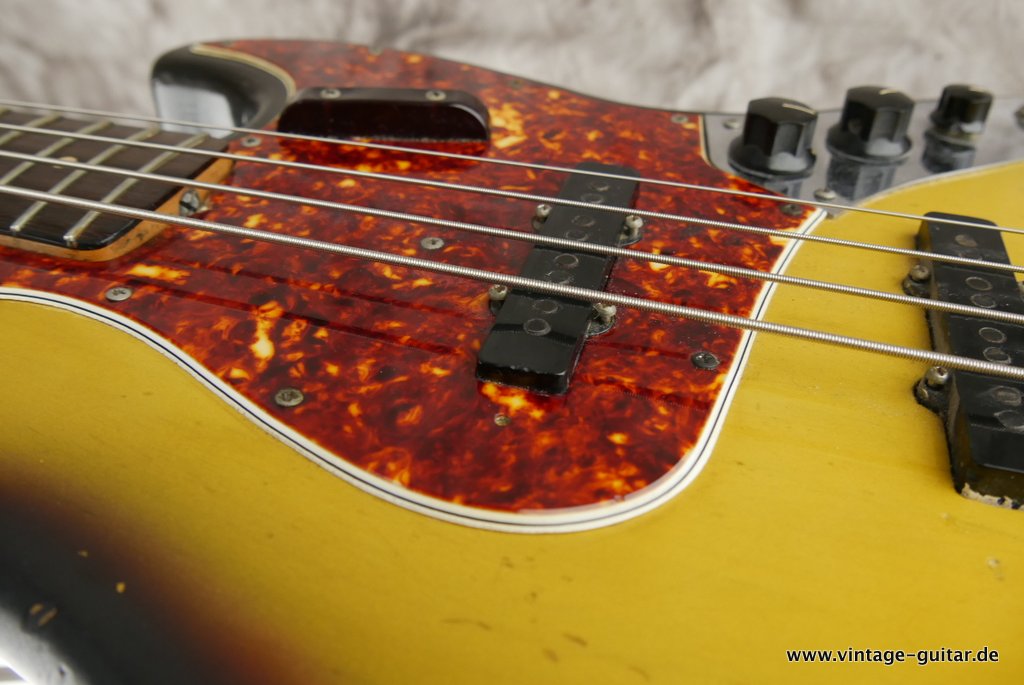 Fender_Jazz-Bass-1963-1965-sunburst-015.JPG