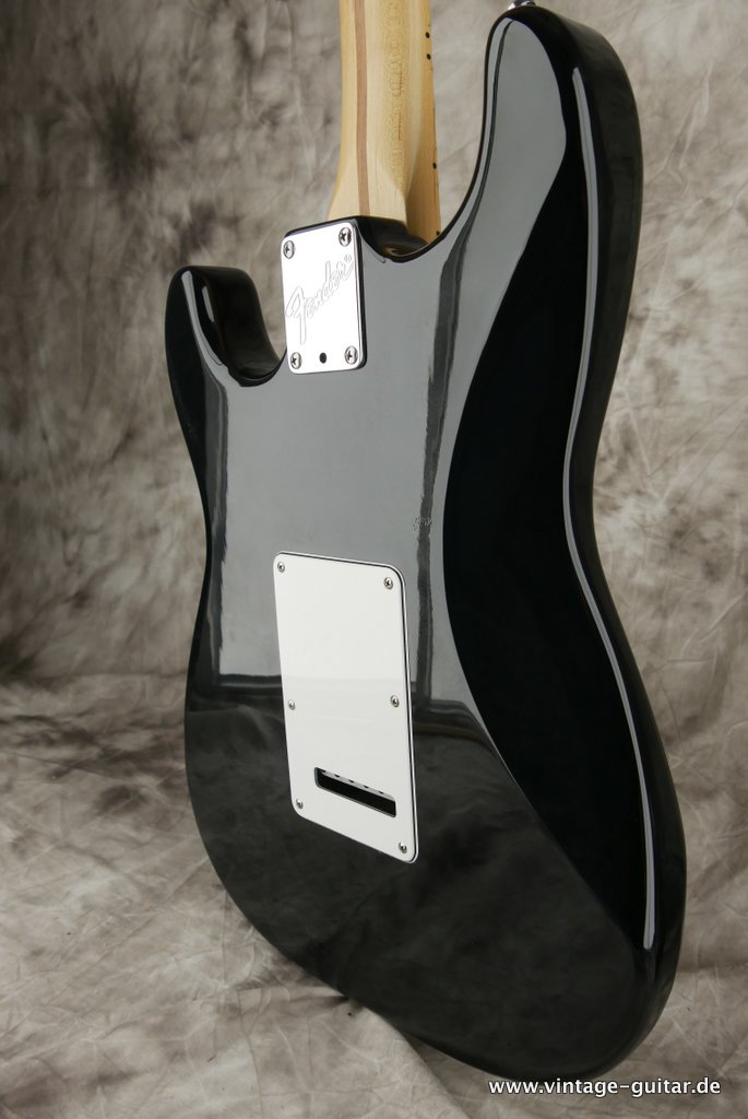 Fender-Stratocaster-American-Standard-1989-black-021.JPG
