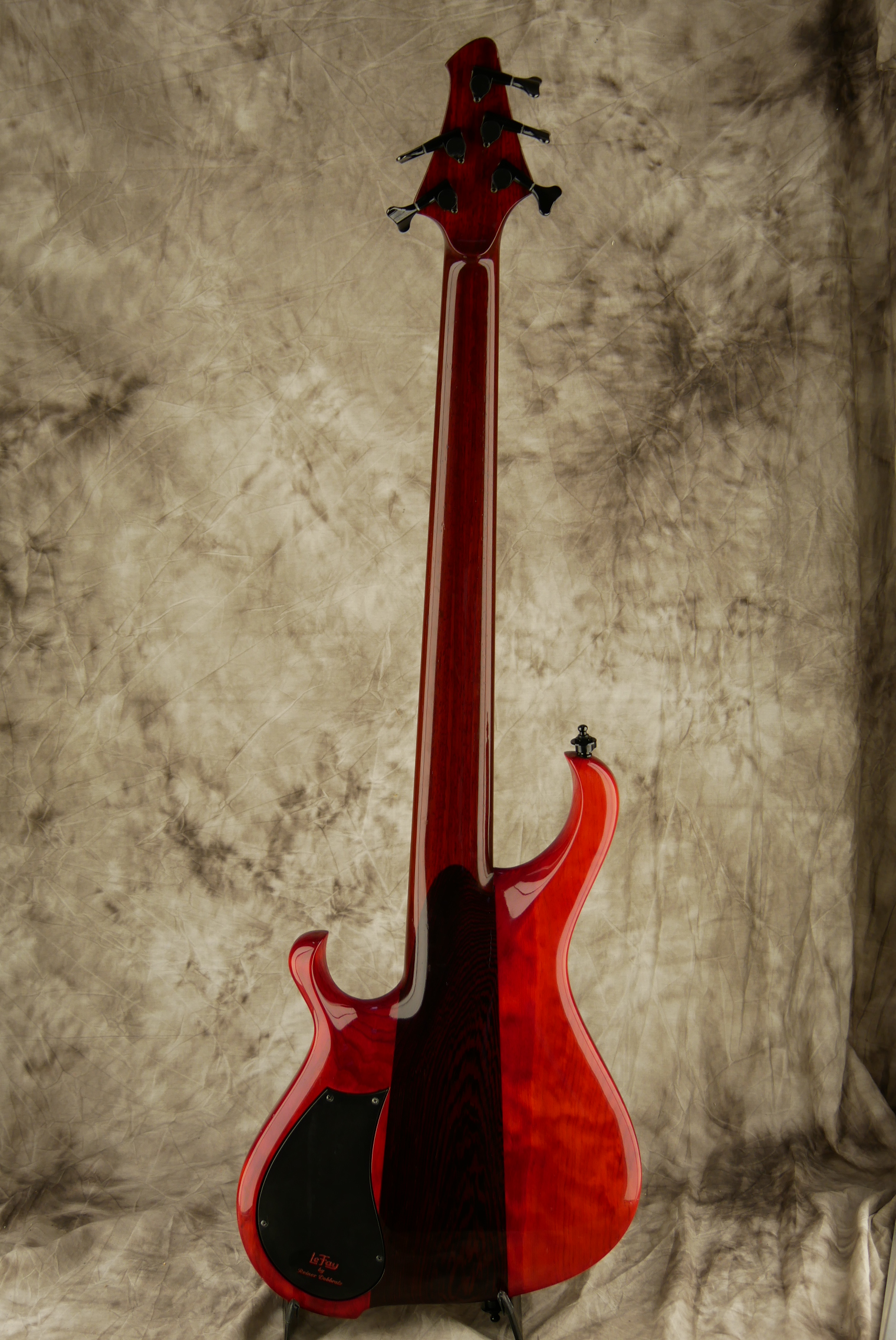 Le-Fay-Karlsson-v-1999-fretless-004.JPG