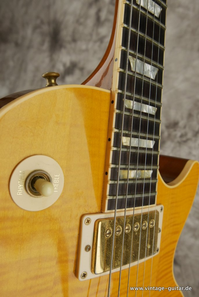 Gibson-Les-Paul-Standard-1993-amber-golden-hardware-018.JPG