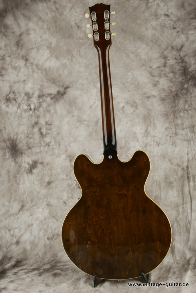 Gibson-ES-330-TD-1965-wide-neck-sunburst-003.JPG