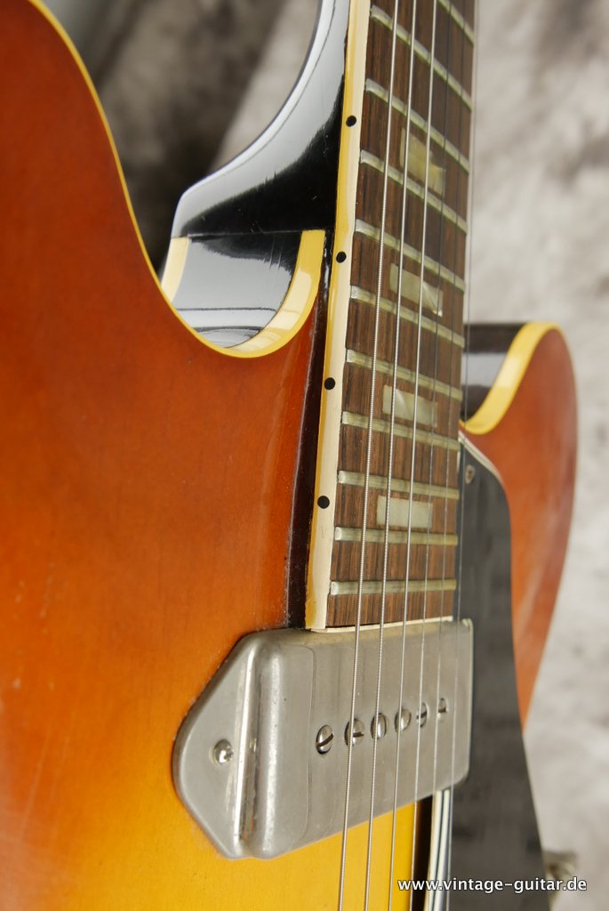 Gibson-ES-330-TD-1965-wide-neck-sunburst-017.JPG