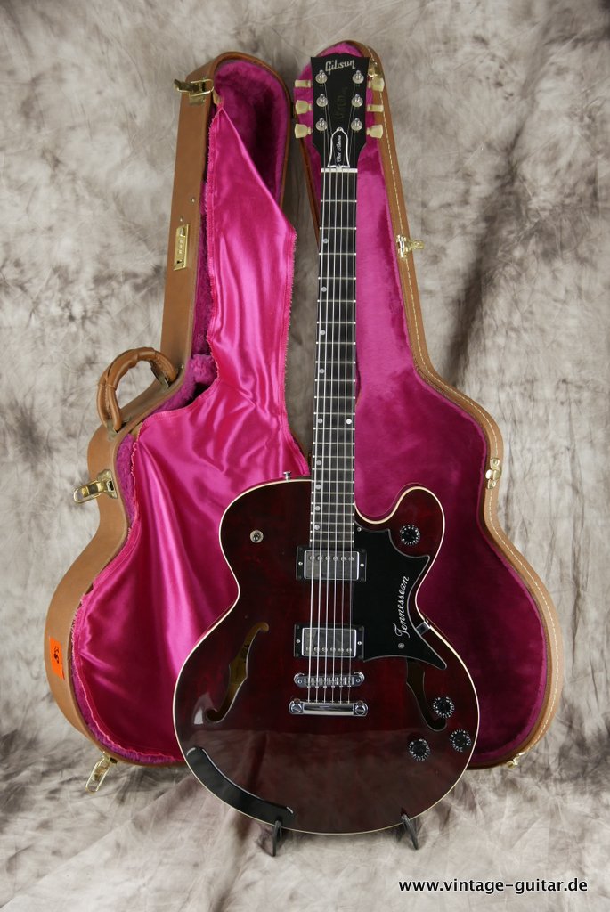 Gibson-Chet-Atkins-Tennessean-1996-014.JPG