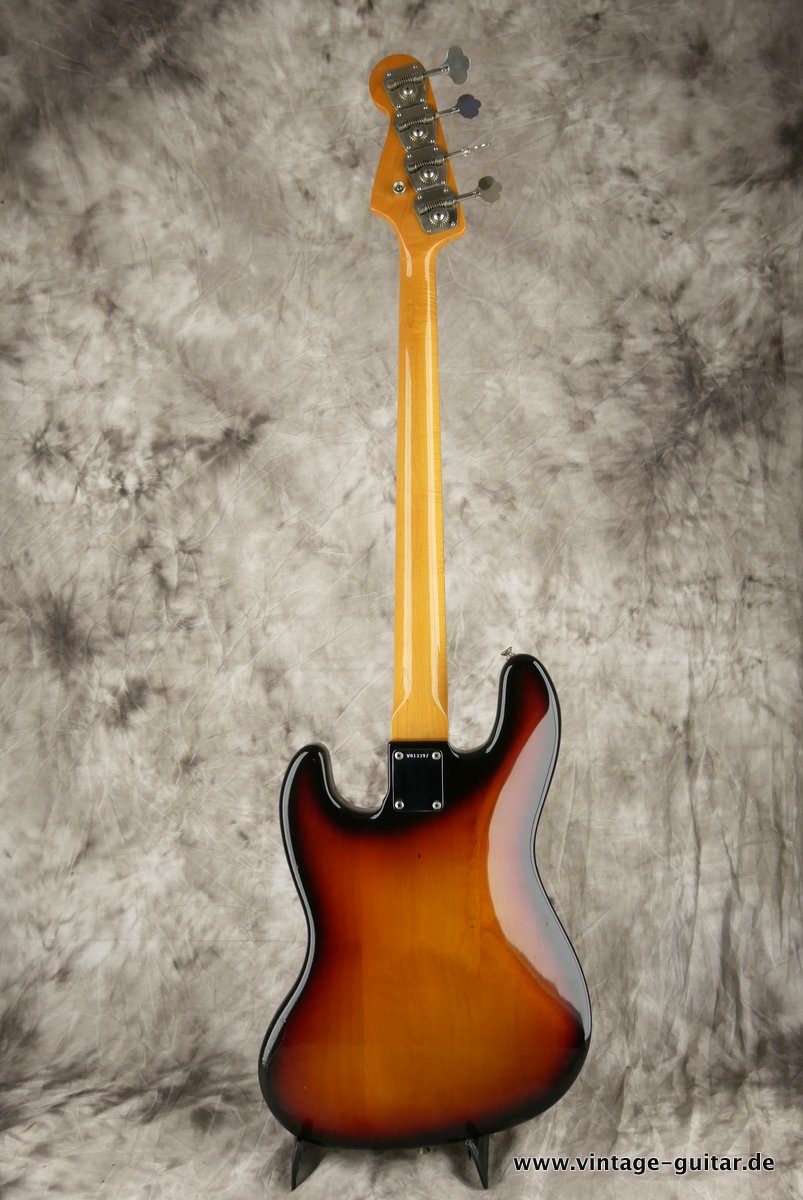 Fender-Jazz-Bass-1983-60s-Reissue-Fullerton-003.JPG