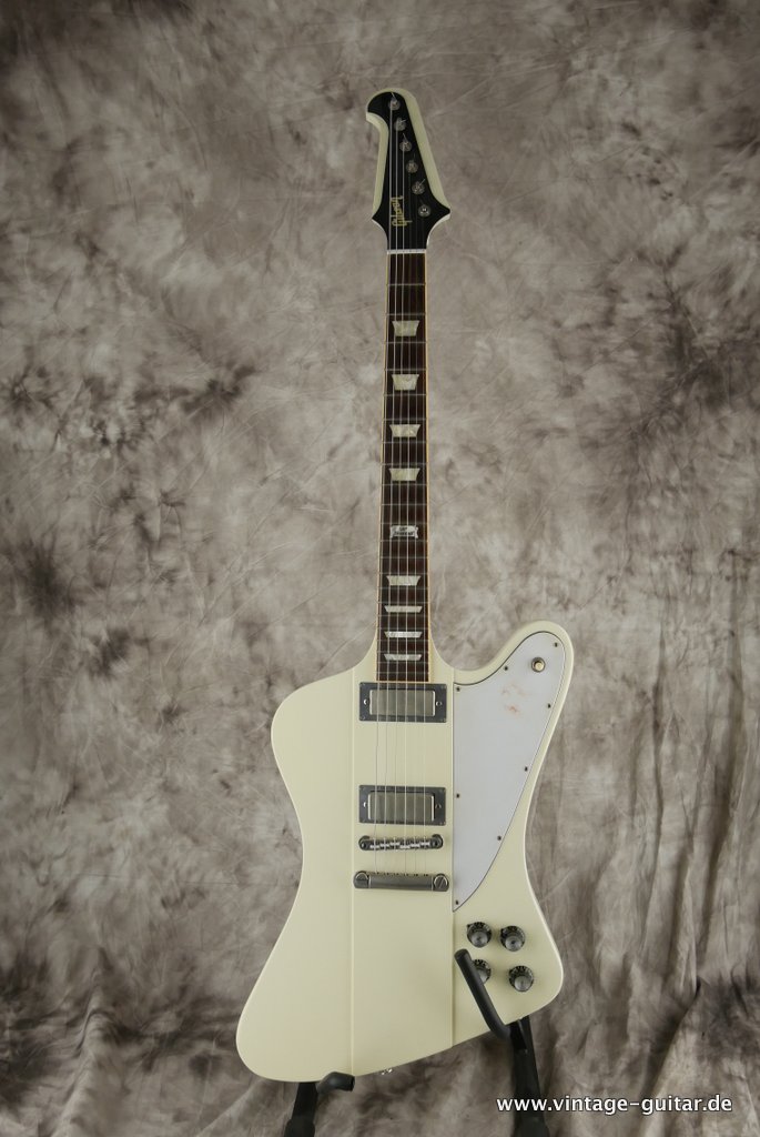 Gibson-Firebird-V-120Th-Anniversary-white-2014-001.JPG