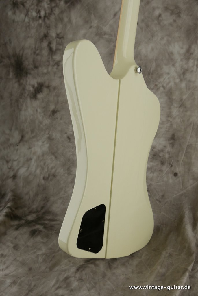 Gibson-Firebird-V-120Th-Anniversary-white-2014-006.JPG