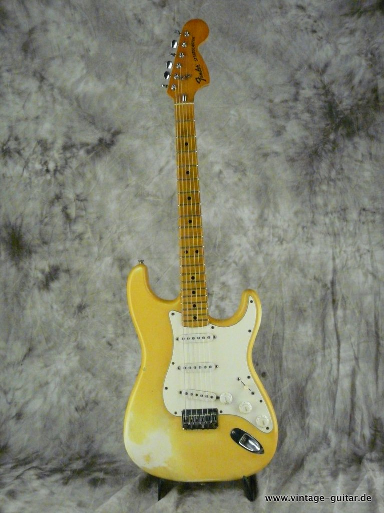 Fender-Stratocaster-olympic-white-1977-lite-ash-body-001.JPG