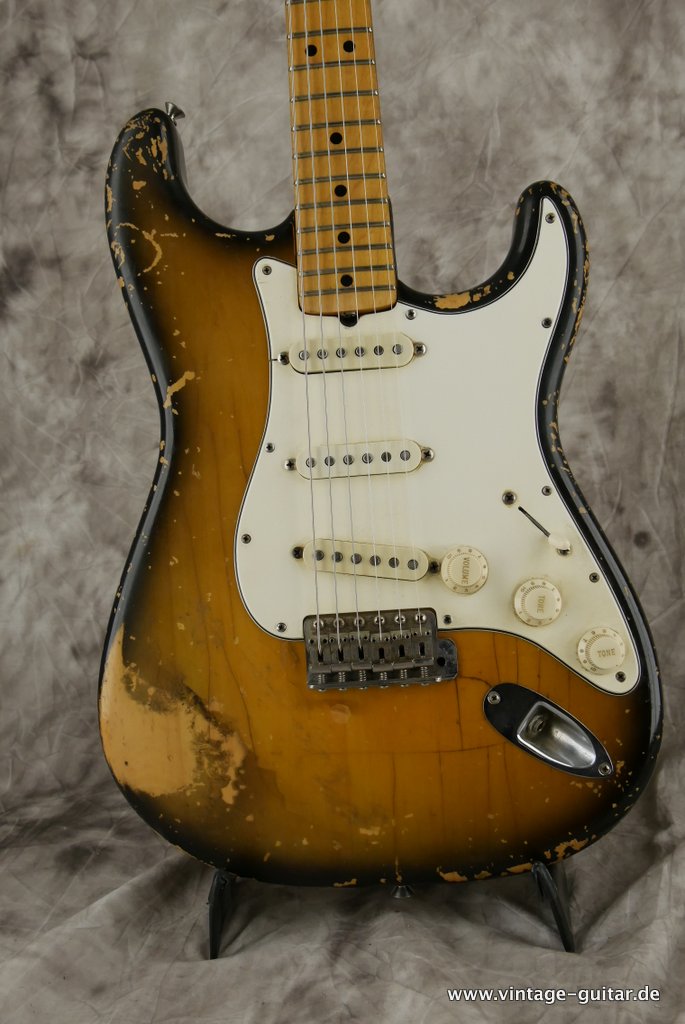Fender-Stratocaster-1969-maple-cap-neck-025.JPG