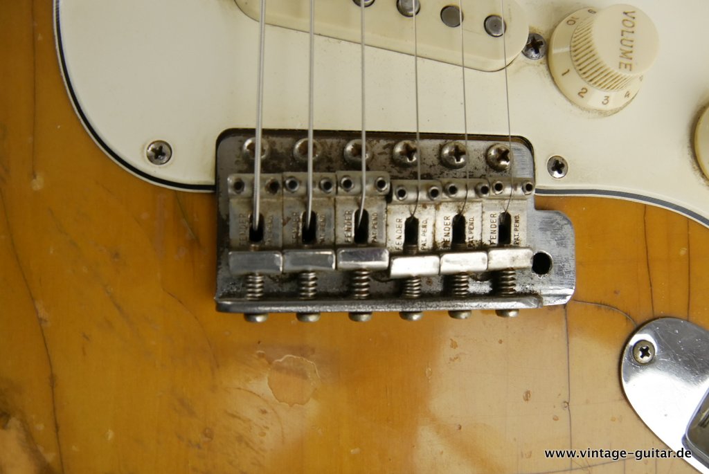 Fender-Stratocaster-1969-maple-cap-neck-037.JPG
