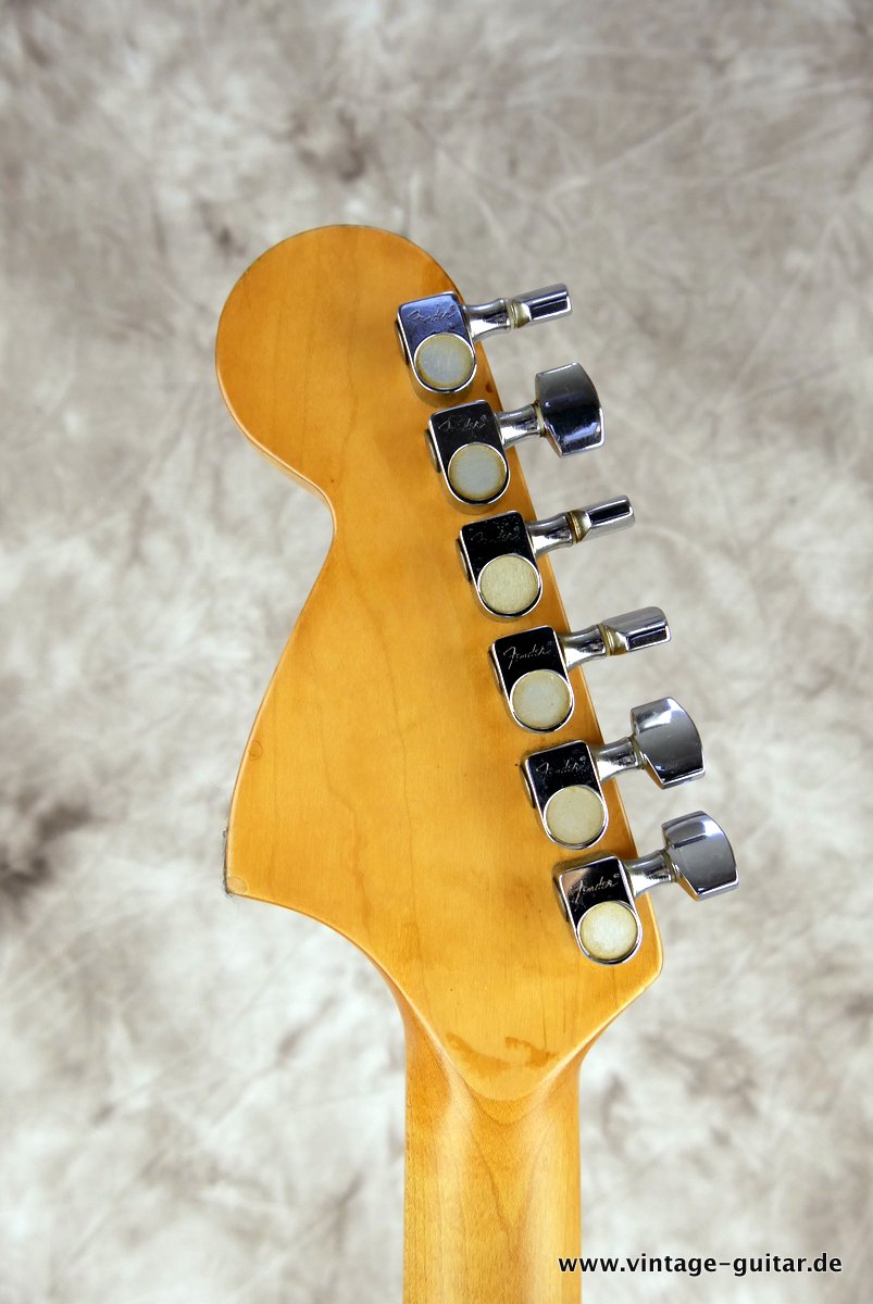 Fender-25th-Anniversary-Stratocaster-1979-009.JPG