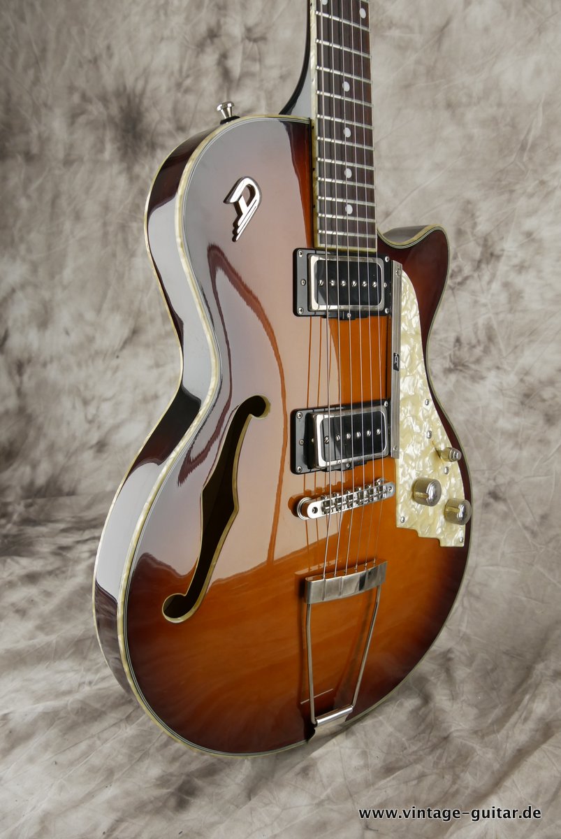 Duesenberg-Starplayer-TV-Hollow-2013-sunburst-005.JPG