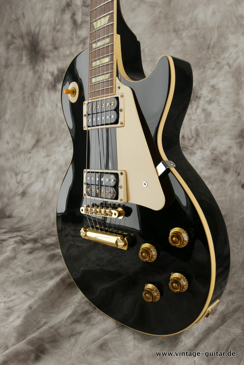 GIbson-Les-Paul-Classic-2003-black-golden-hardware-005.JPG
