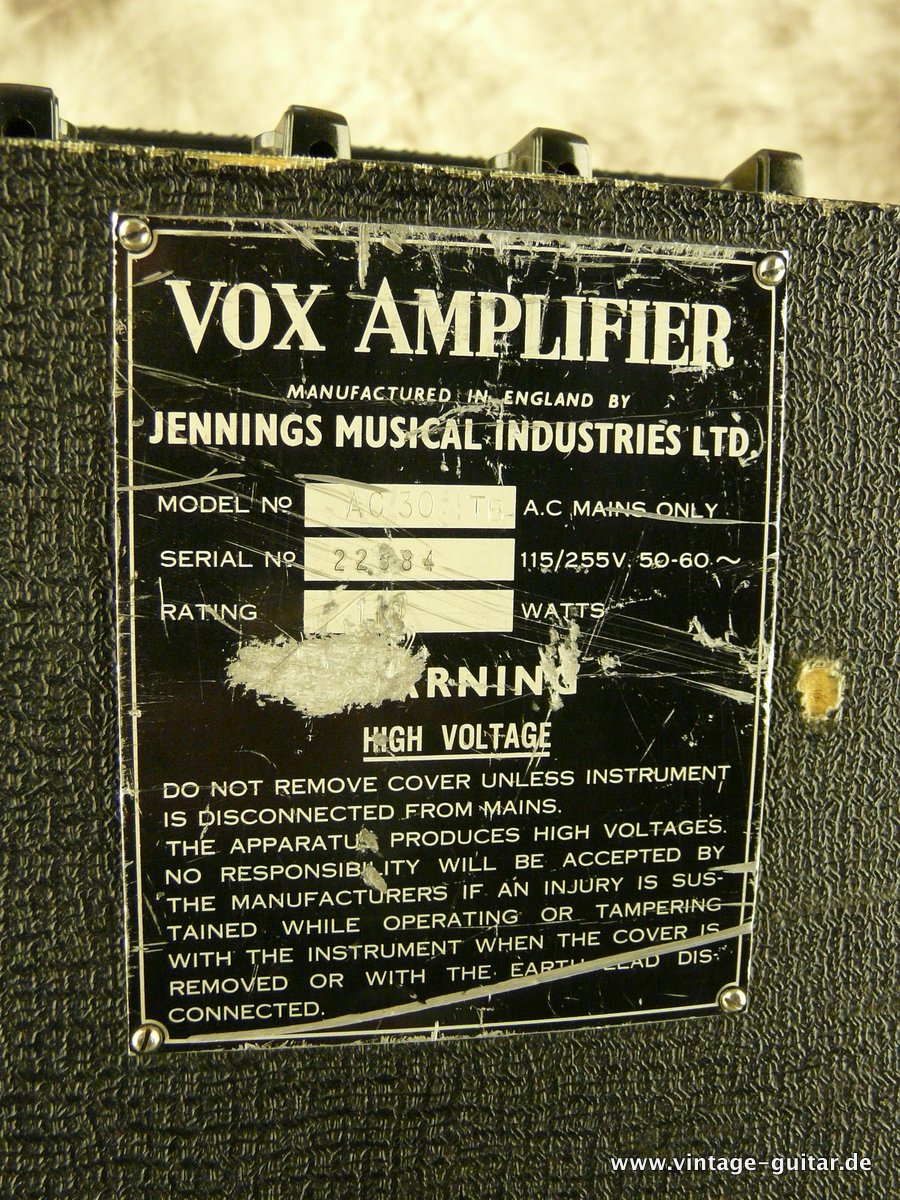 VOX-AC-30-Top-Boost-1965-Silver-bulldogs-006.JPG