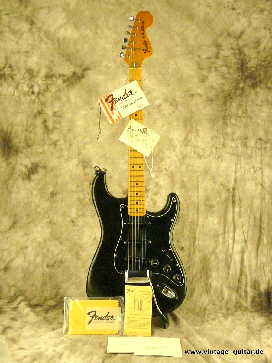 Fender-Stratocaster-1979-black-001.JPG