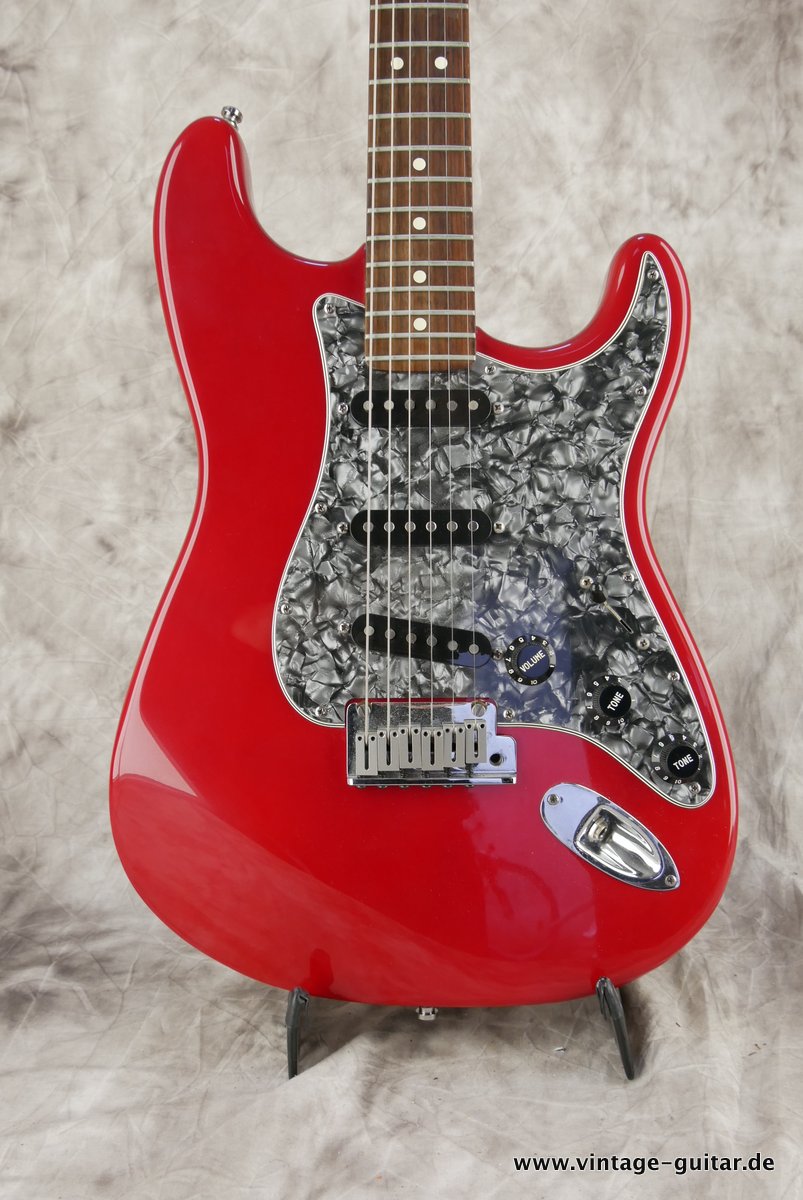 Fender-Stratocaster-40th-Anniversary-1994-002.JPG