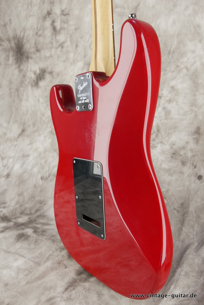 Fender-Stratocaster-40th-Anniversary-1994-008.JPG