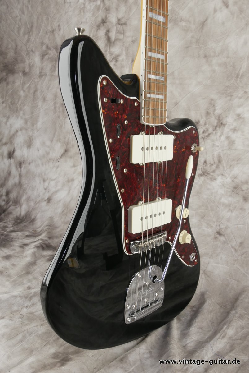 Fender-Jazzmaster-60th-Anniversary-black-005.JPG