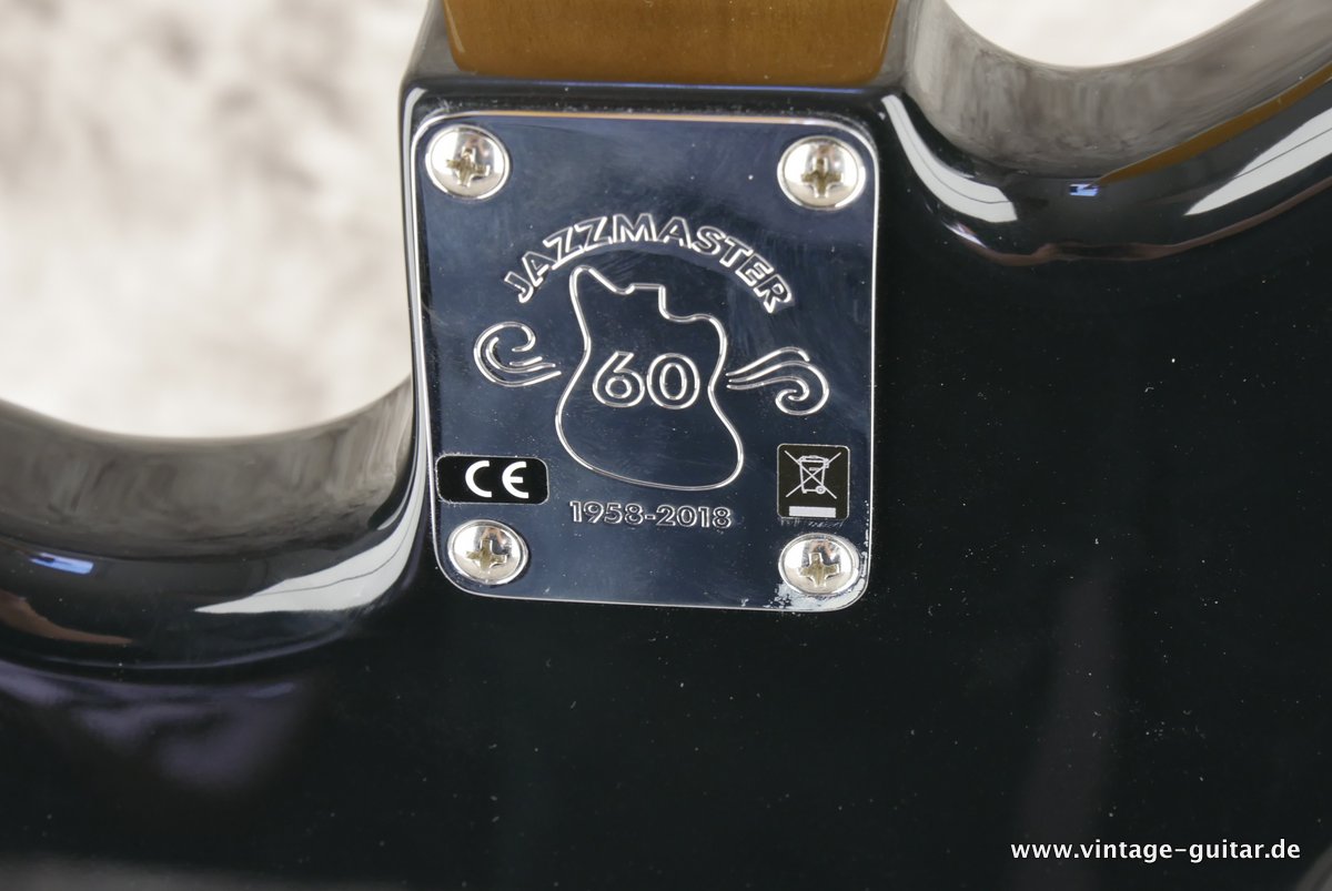 Fender-Jazzmaster-60th-Anniversary-black-013.JPG