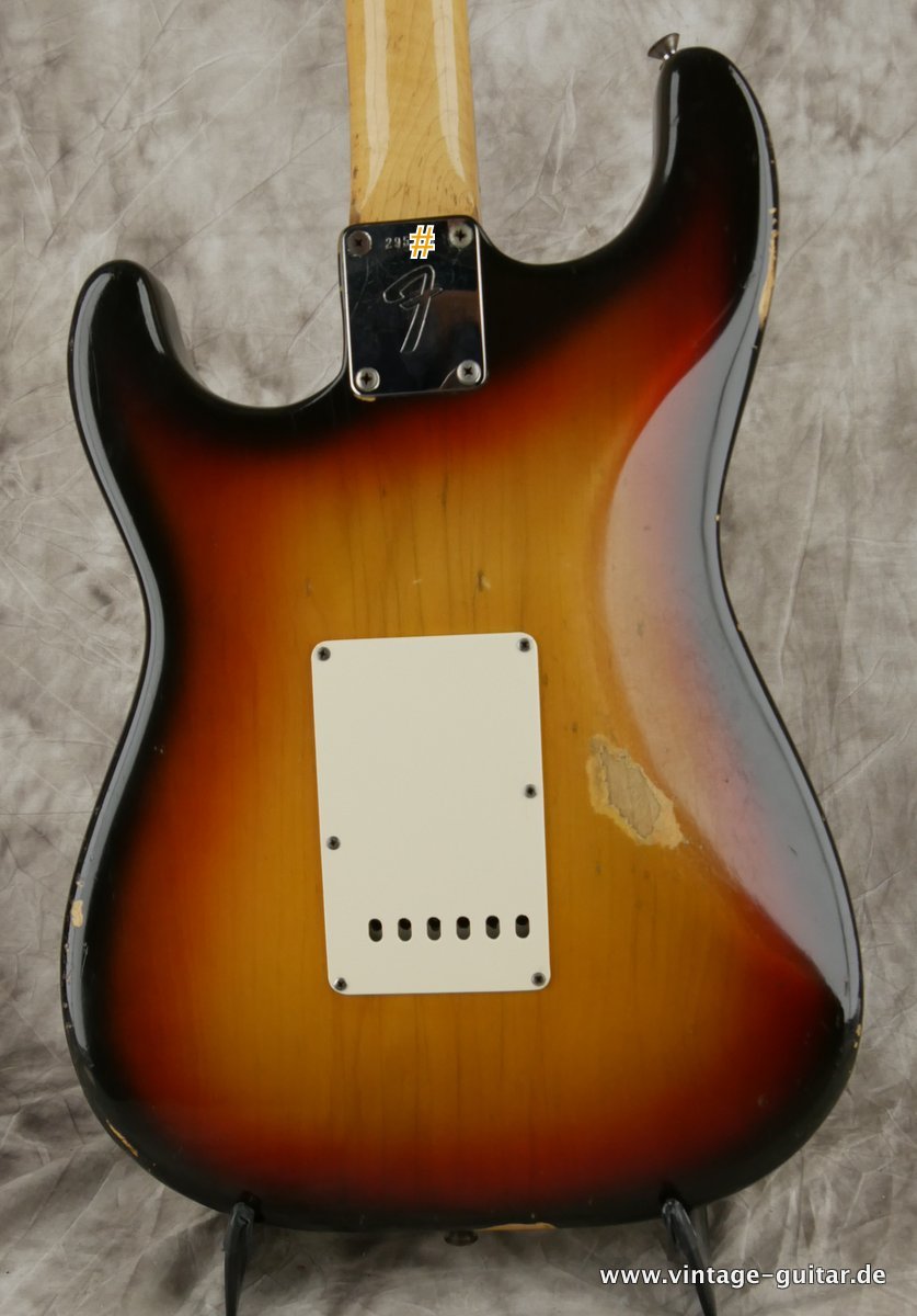 Fender-Stratocaster-1970-sunburst-4-hole-004.JPG