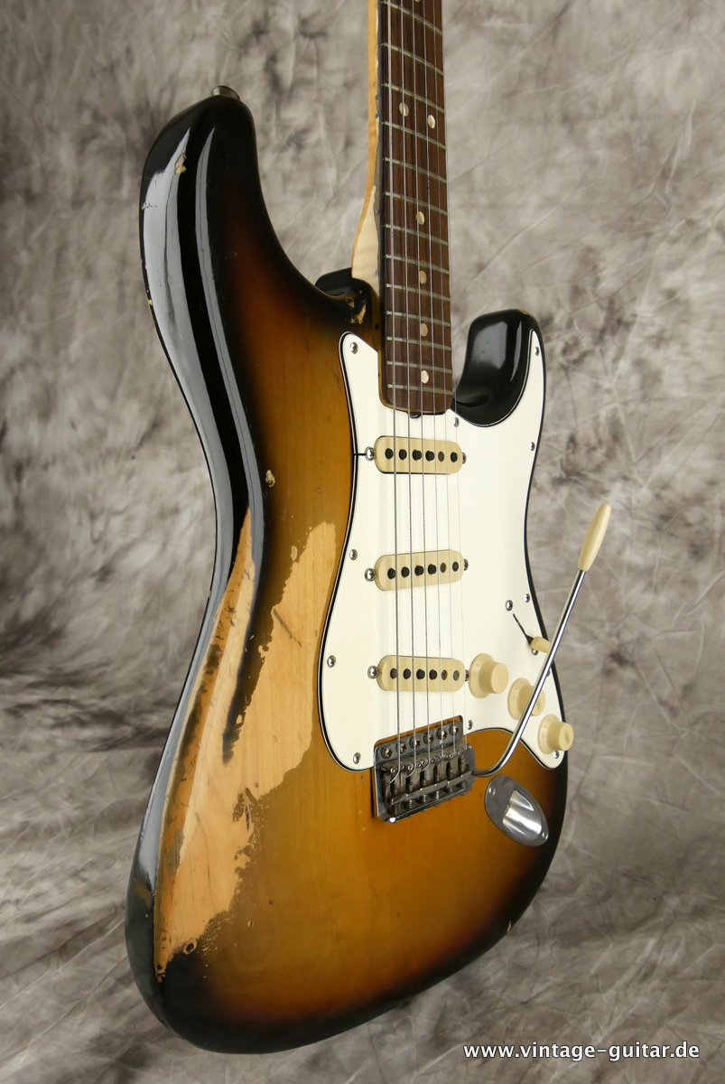 Fender-Stratocaster-1970-sunburst-4-hole-005.JPG