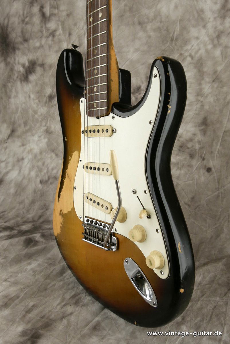 Fender-Stratocaster-1970-sunburst-4-hole-006.JPG