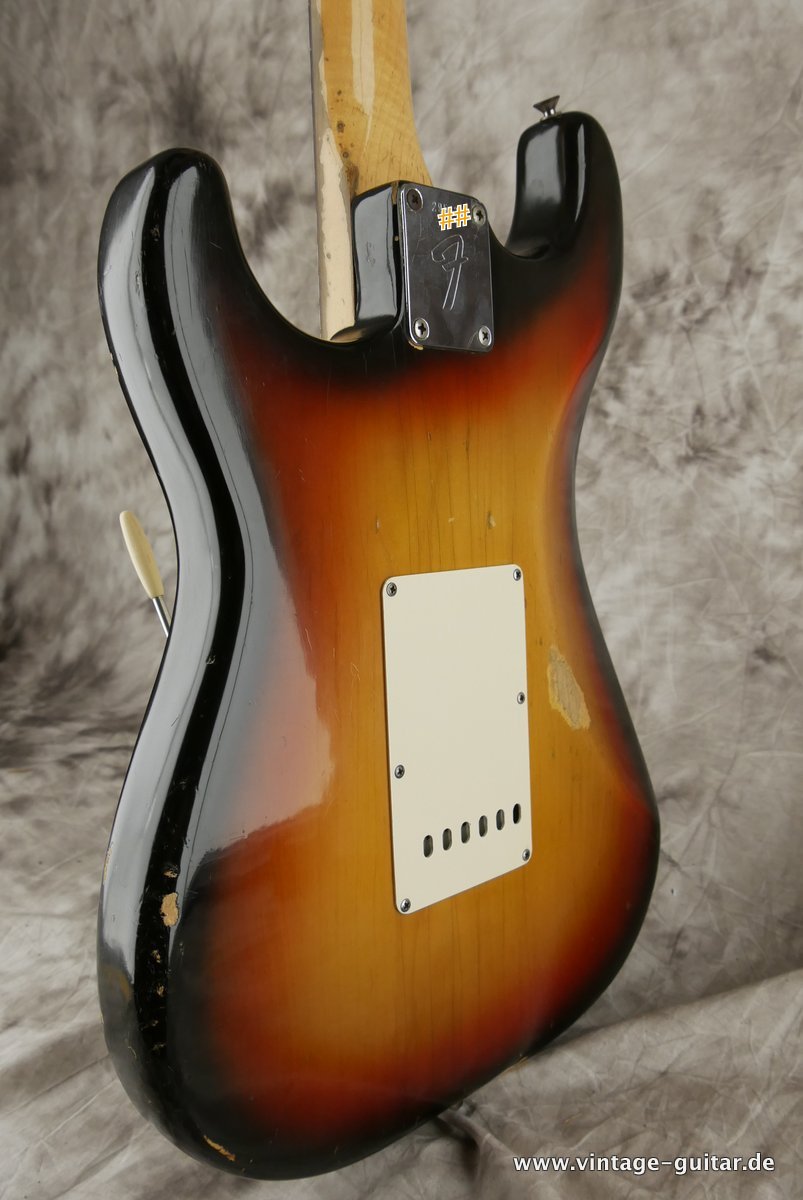 Fender-Stratocaster-1970-sunburst-4-hole-007.JPG