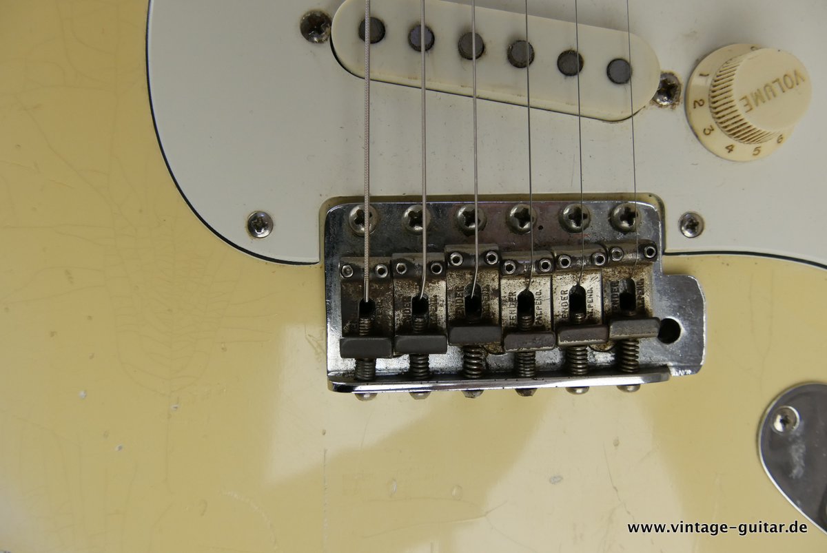 Fender-Stratocaster-1971-olympic-white-4-hole-014.JPG