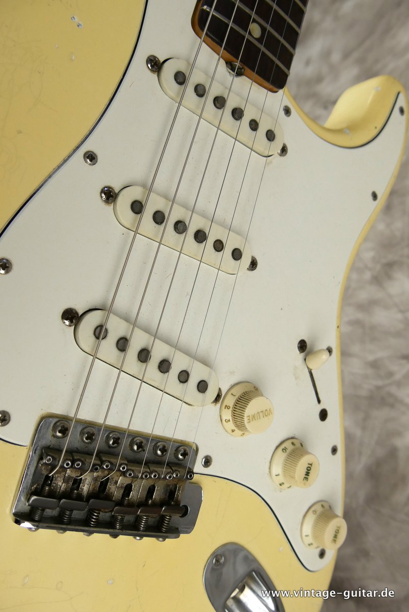 Fender-Stratocaster-1971-olympic-white-4-hole-015.JPG