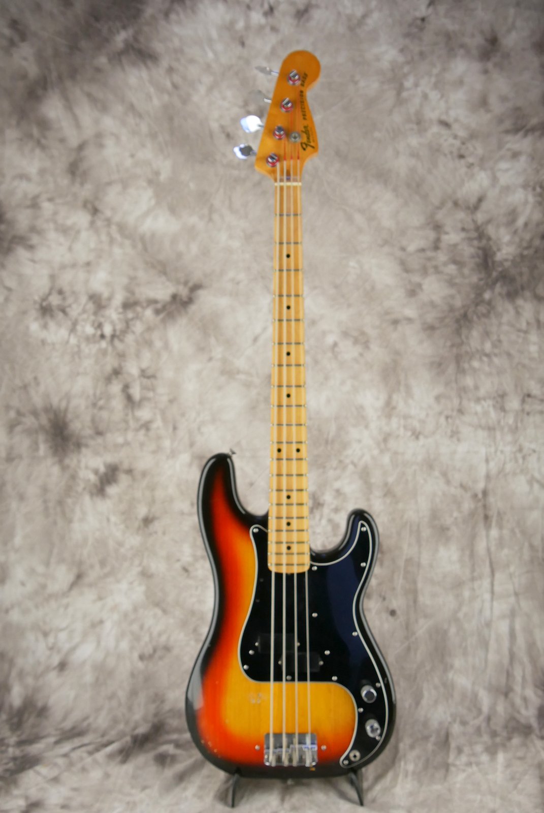 1979 fender precision bass deals