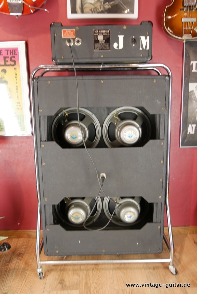 Vox-AC-100-V4141-Beatle-Cabinet-1965-003.JPG
