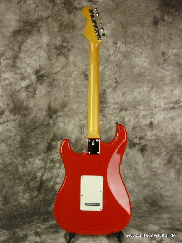 Fender-Stratocaster-Japan-2016-red-003.JPG