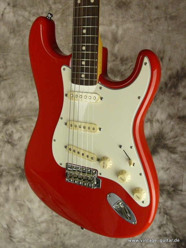 Fender-Stratocaster-Japan-2016-red-006.JPG
