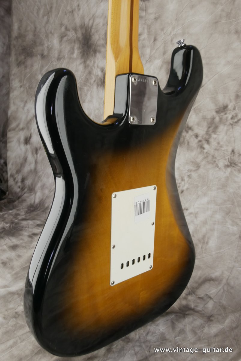 Squier-Stratocaster-1983-sunburst-Japan-007.JPG