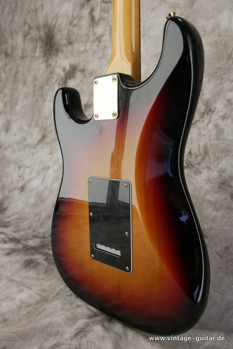 Fender-Stratocaster-Stevie-Ray-Vaughan-008.JPG