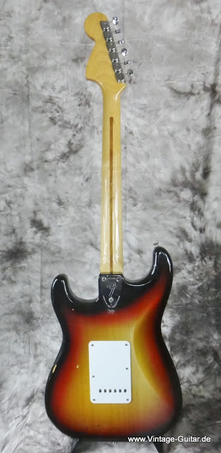Fender-Stratocaster-1972-sunburst-003.JPG