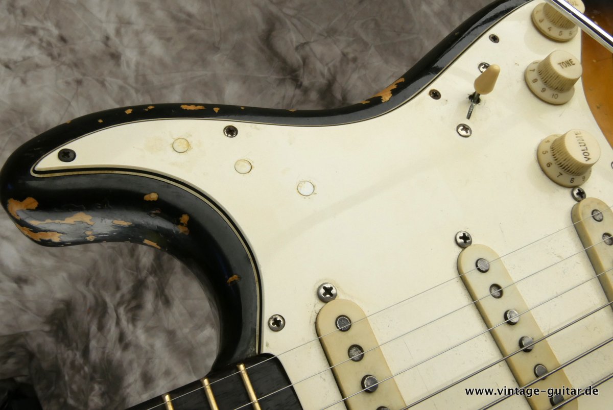 Fender-Stratocaster-1967-sunburst-018.JPG