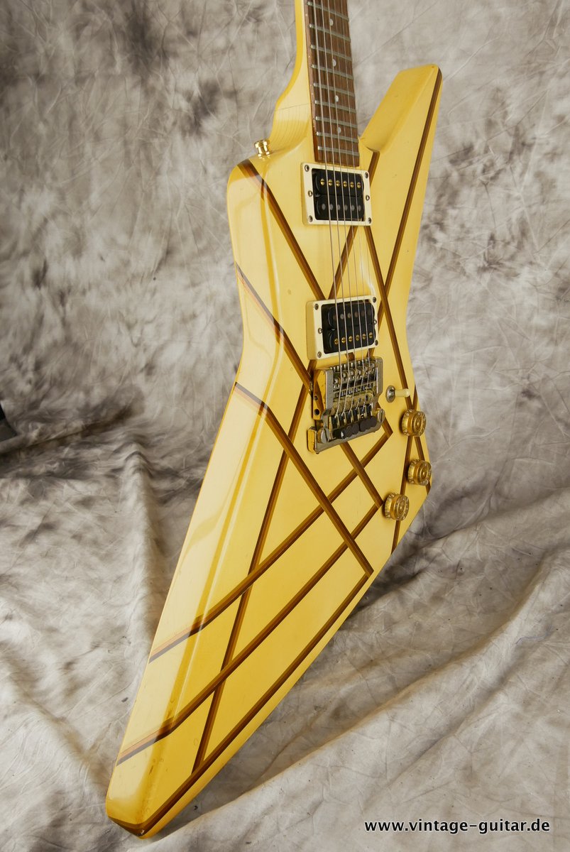 Gibson-Explorer-Designer-Series-1984-005.JPG