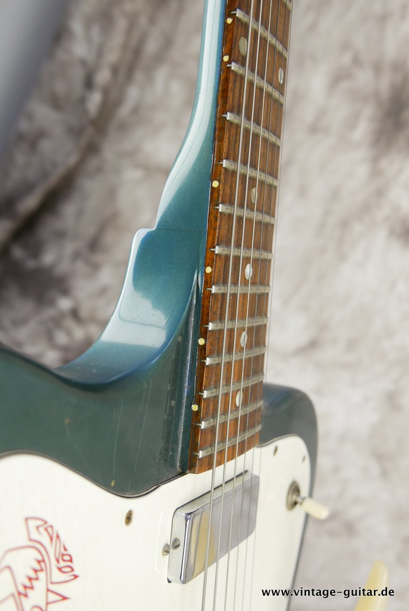 Gibson-Firebird-V-pelham-blue-1966-017.JPG