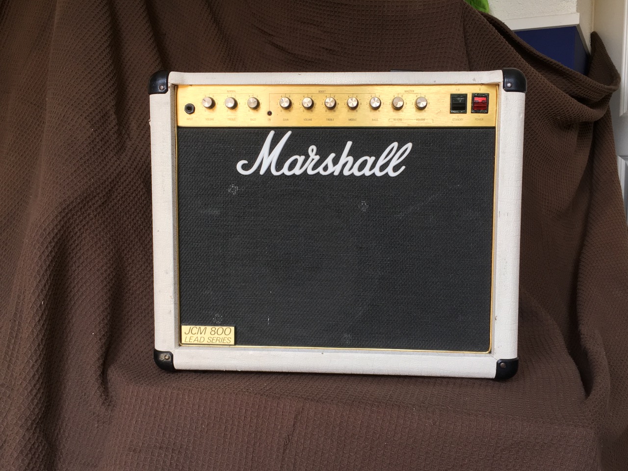 Marshall-JCM-800-1983-4210-white-combo-001.jpeg